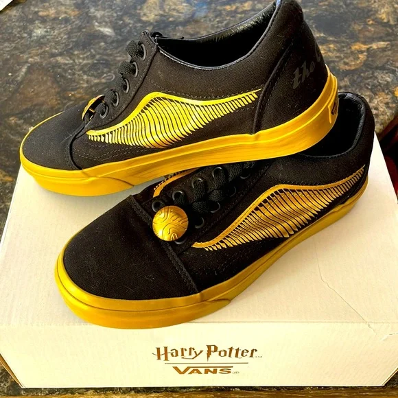 The coolest black gold Harry Potter Vans